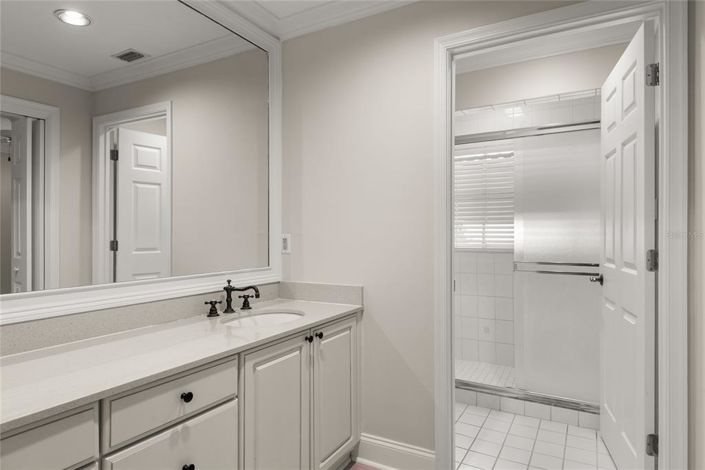 Image No.49-5 Bed Property for sale