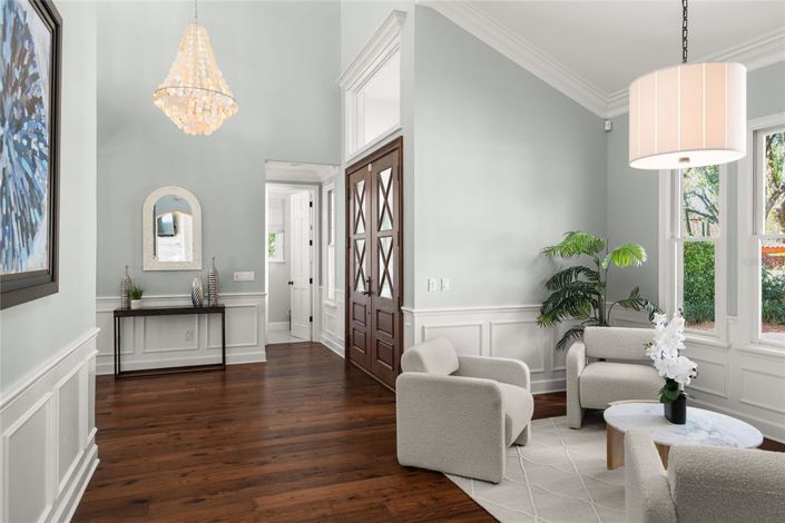 Image No.5-5 Bed Property for sale