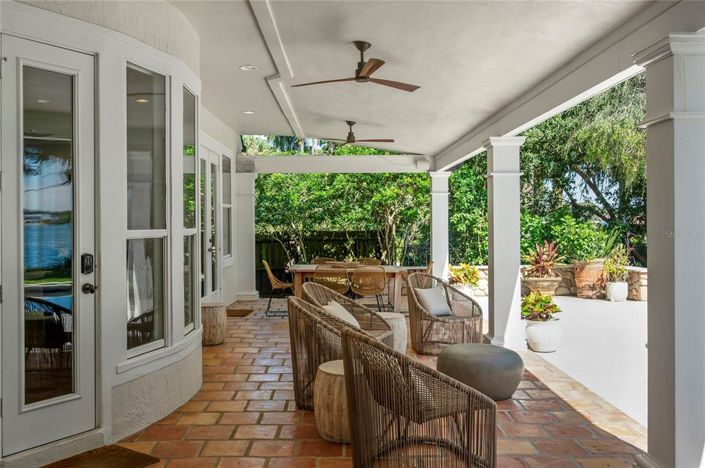 Image No.53-5 Bed Property for sale