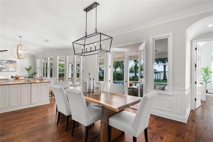 Image No.6-5 Bed Property for sale