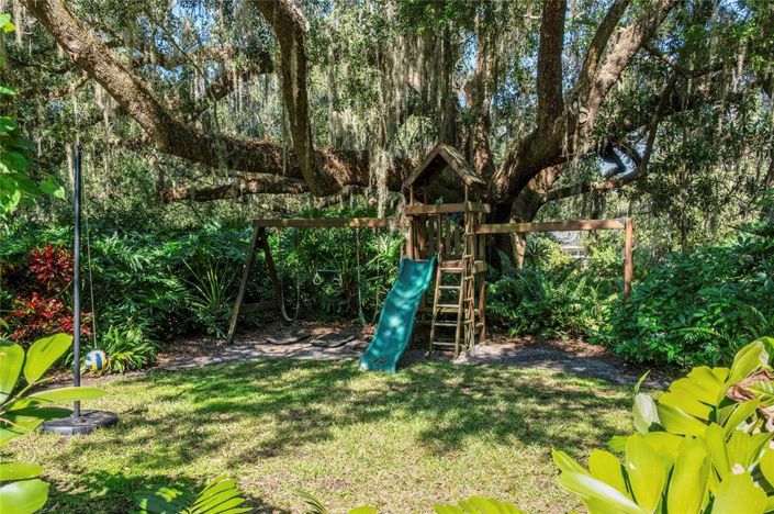 Image No.64-5 Bed Property for sale