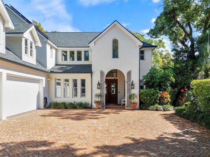 Image No.71-5 Bed Property for sale