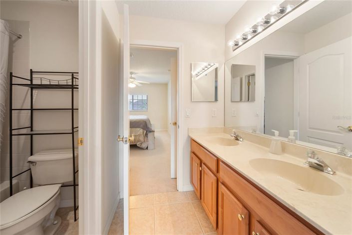 Image No.28-Propriété de 5 chambres à vendre à Orlando