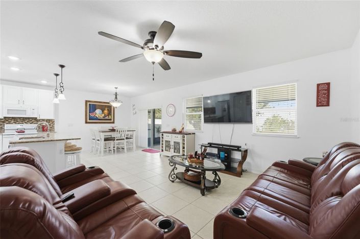 Image No.6-Propriété de 3 chambres à vendre à Davenport