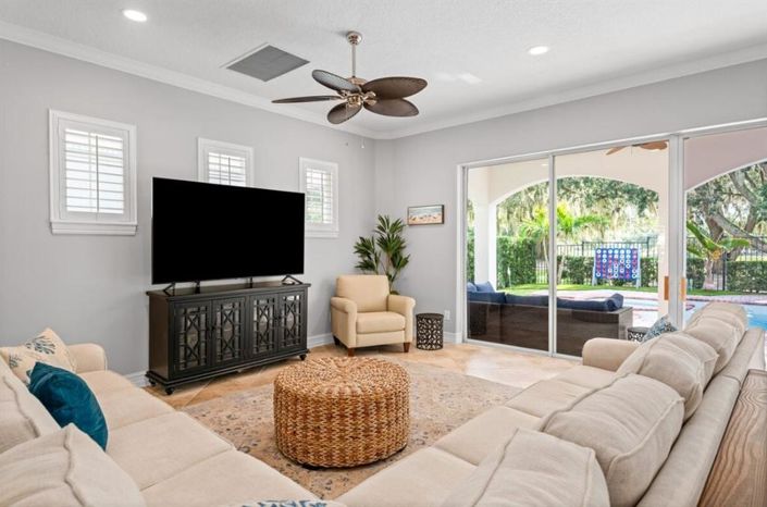 Image No.12-4 Bed Property for sale