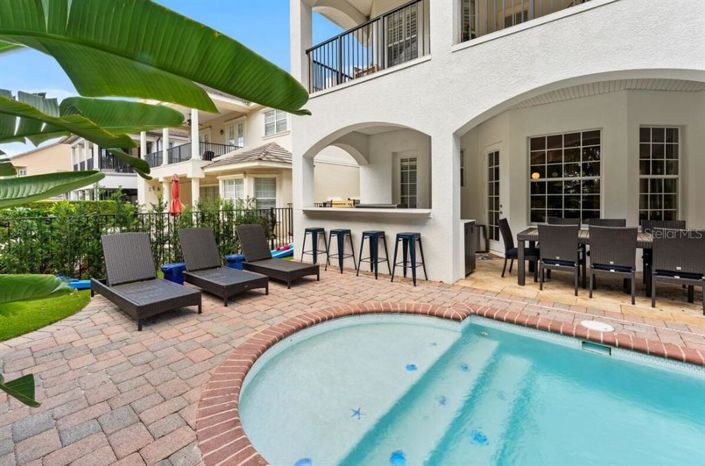 Image No.14-4 Bed Property for sale