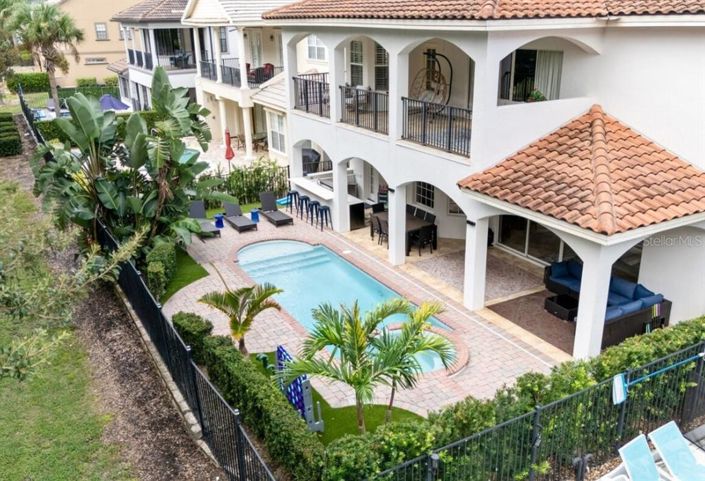 Image No.4-4 Bed Property for sale