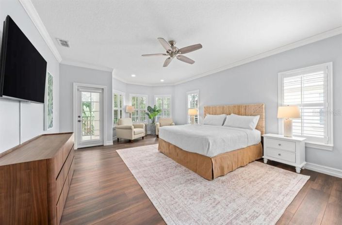 Image No.57-4 Bed Property for sale