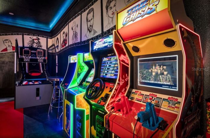 Image No.6-4 Bed Property for sale