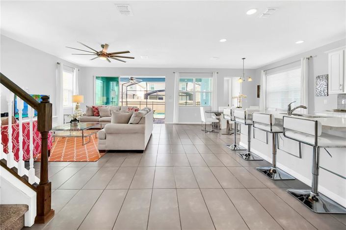 Image No.3-Propriété de 4 chambres à vendre à Kissimmee