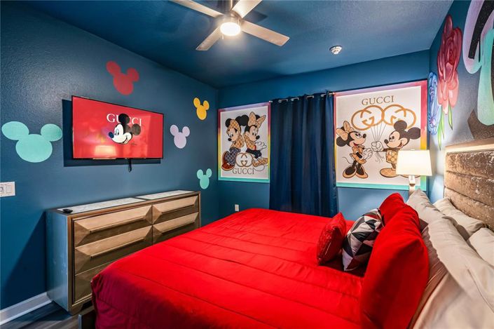 Image No.19-8 Bed Property for sale