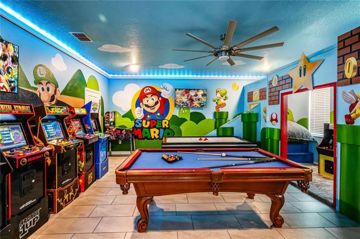 Image No.20-8 Bed Property for sale