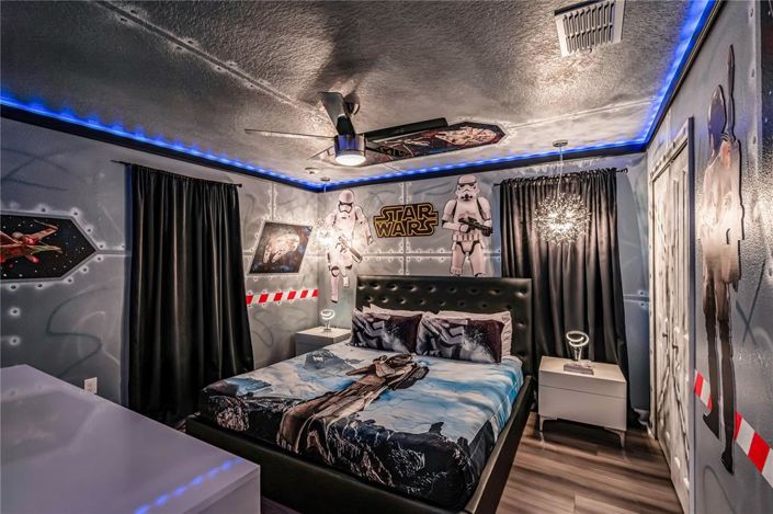 Image No.43-8 Bed Property for sale