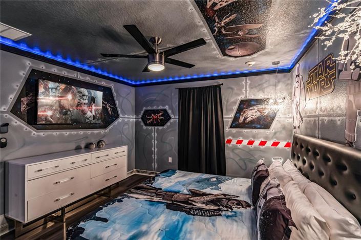 Image No.45-8 Bed Property for sale