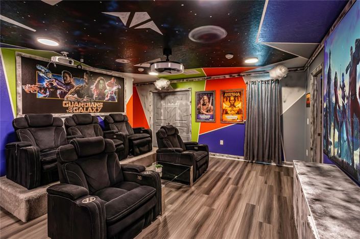 Image No.51-8 Bed Property for sale