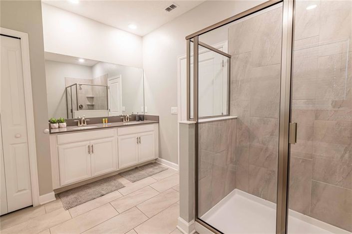 Image No.57-8 Bed Property for sale