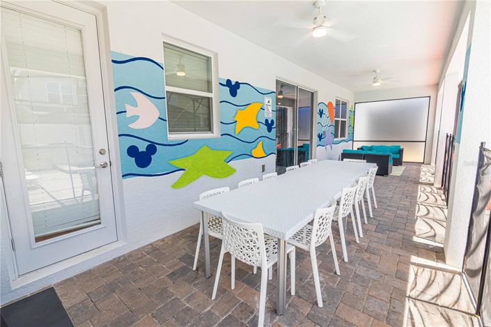 Image No.61-8 Bed Property for sale