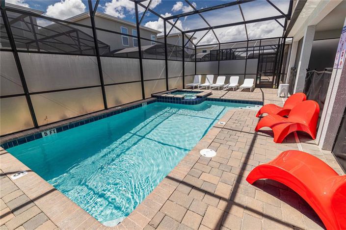 Image No.69-8 Bed Property for sale