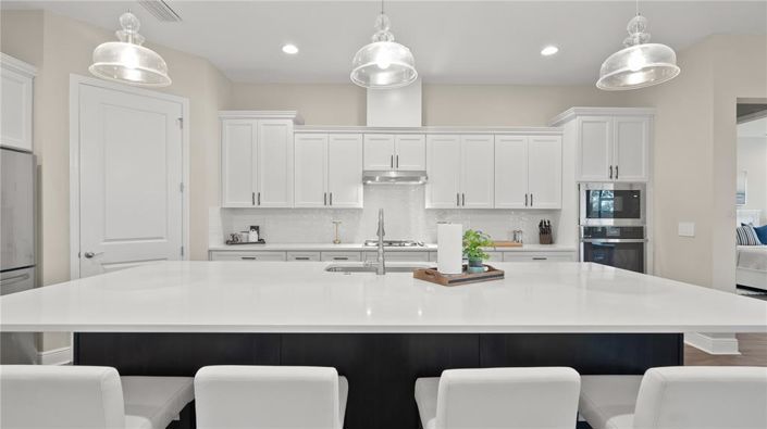 Image No.10-3 Bed Property for sale