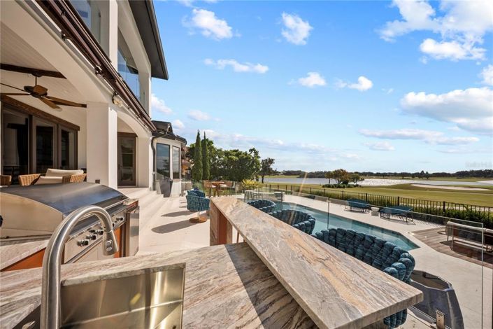 Image No.20-5 Bed Property for sale