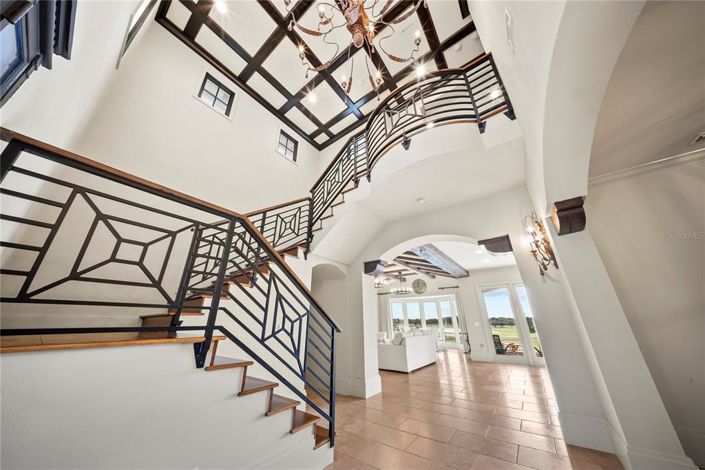 Image No.27-5 Bed Property for sale