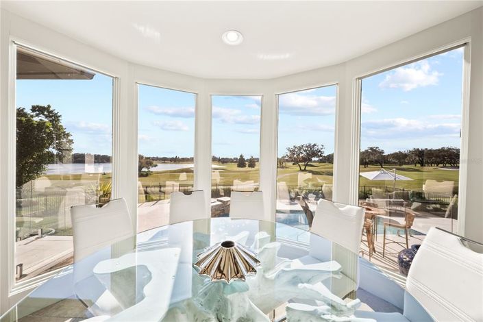 Image No.3-Propriété de 5 chambres à vendre à Orlando