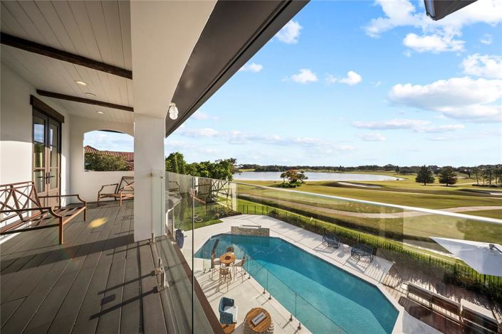 Image No.76-5 Bed Property for sale