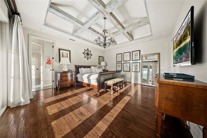 Image No.79-5 Bed Property for sale