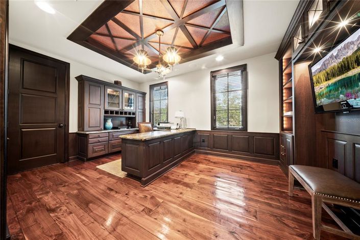 Image No.89-5 Bed Property for sale