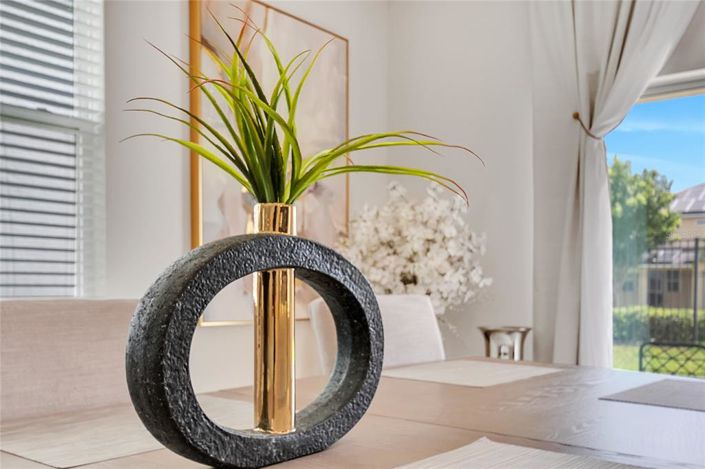 Image No.16-4 Bed Property for sale