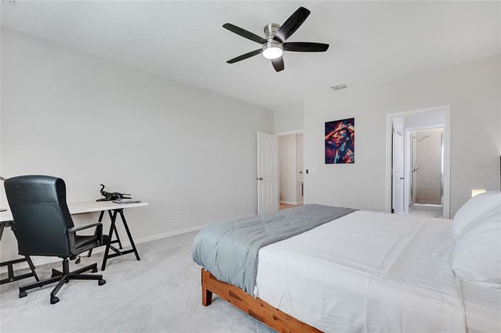 Image No.37-4 Bed Property for sale