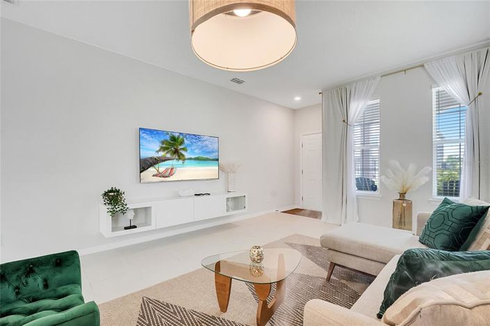 Image No.6-4 Bed Property for sale