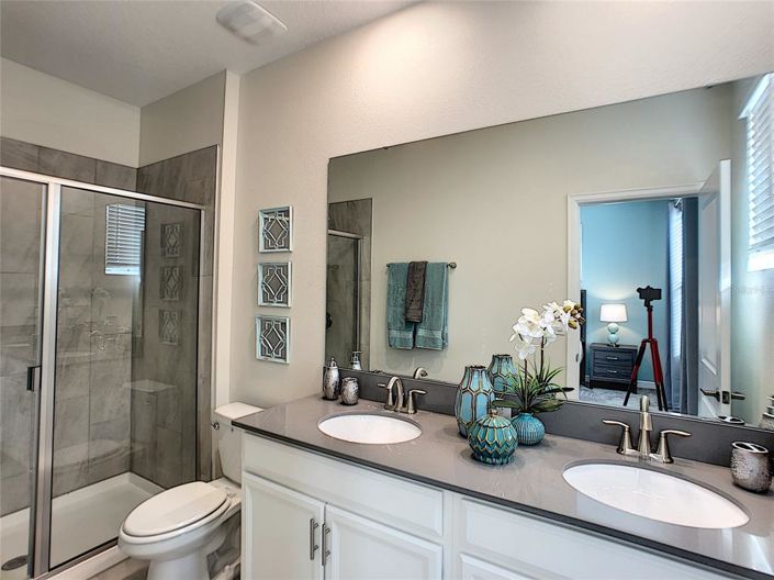 Image No.23-6 Bed Property for sale