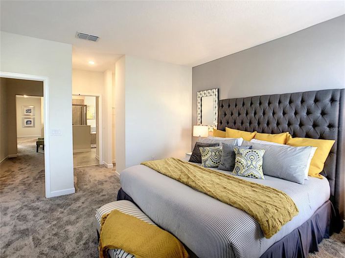 Image No.25-6 Bed Property for sale