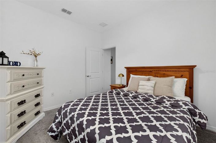 Image No.28-4 Bed Property for sale