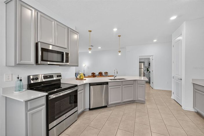 Image No.6-4 Bed Property for sale