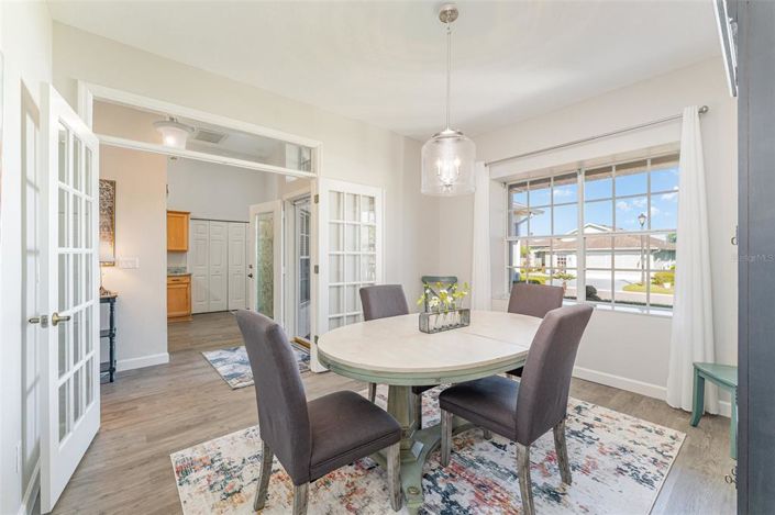 Image No.10-2 Bed Property for sale