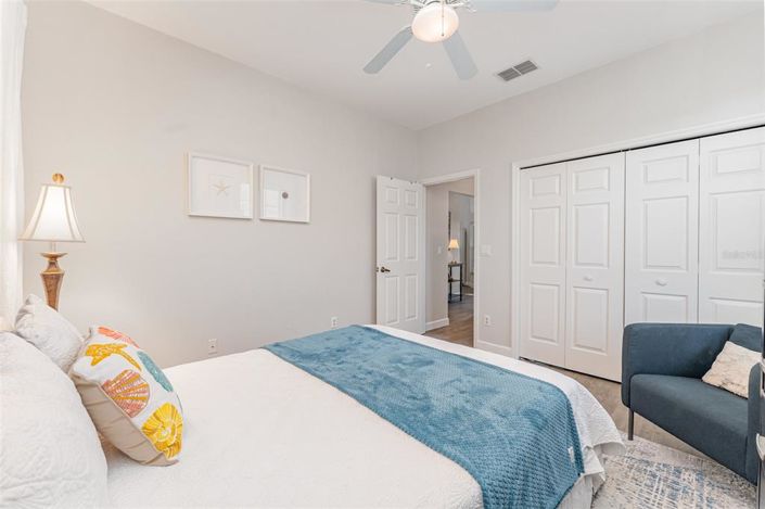 Image No.20-2 Bed Property for sale