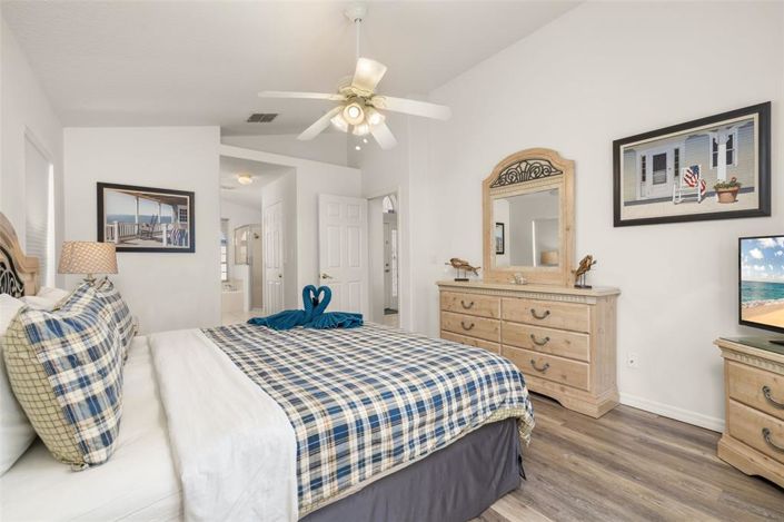 Image No.13-5 Bed Property for sale