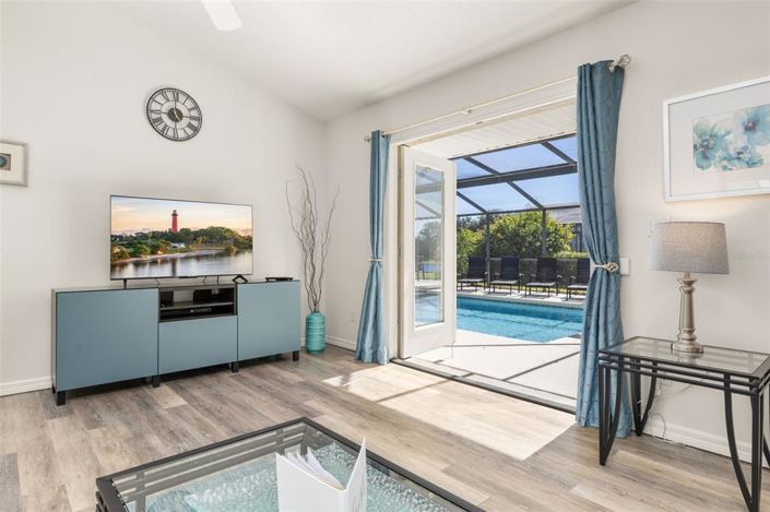 Image No.29-5 Bed Property for sale