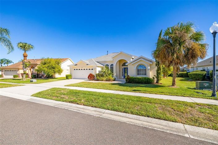 Image No.4-5 Bed Property for sale