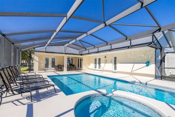 Image No.58-5 Bed Property for sale