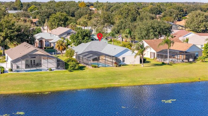 Image No.77-5 Bed Property for sale