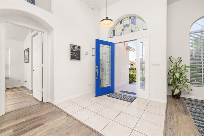 Image No.8-5 Bed Property for sale