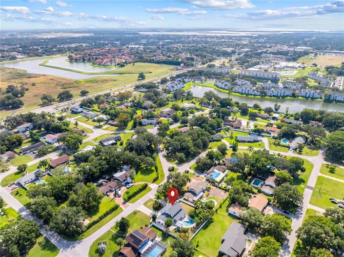 Image No.19-4 Bed Property for sale