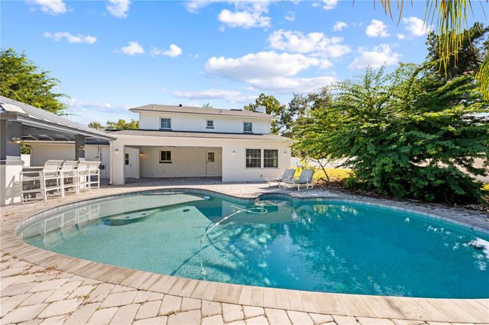 Image No.21-4 Bed Property for sale