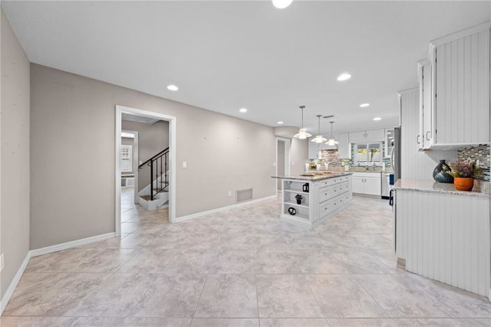 Image No.36-4 Bed Property for sale