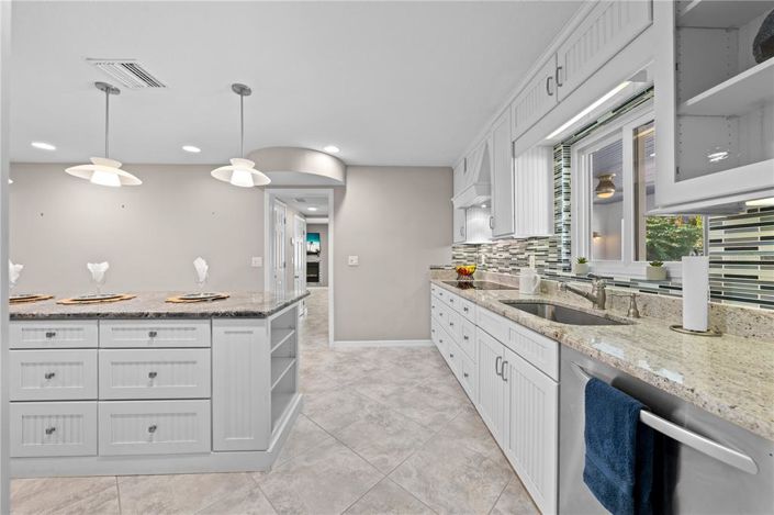 Image No.41-4 Bed Property for sale