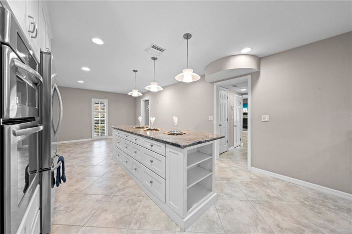 Image No.42-4 Bed Property for sale