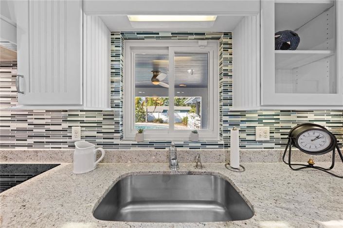 Image No.45-4 Bed Property for sale